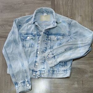 Light Wash Denim Jean Jacket - Women